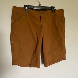 Kuhl Renegade shorts sz 40